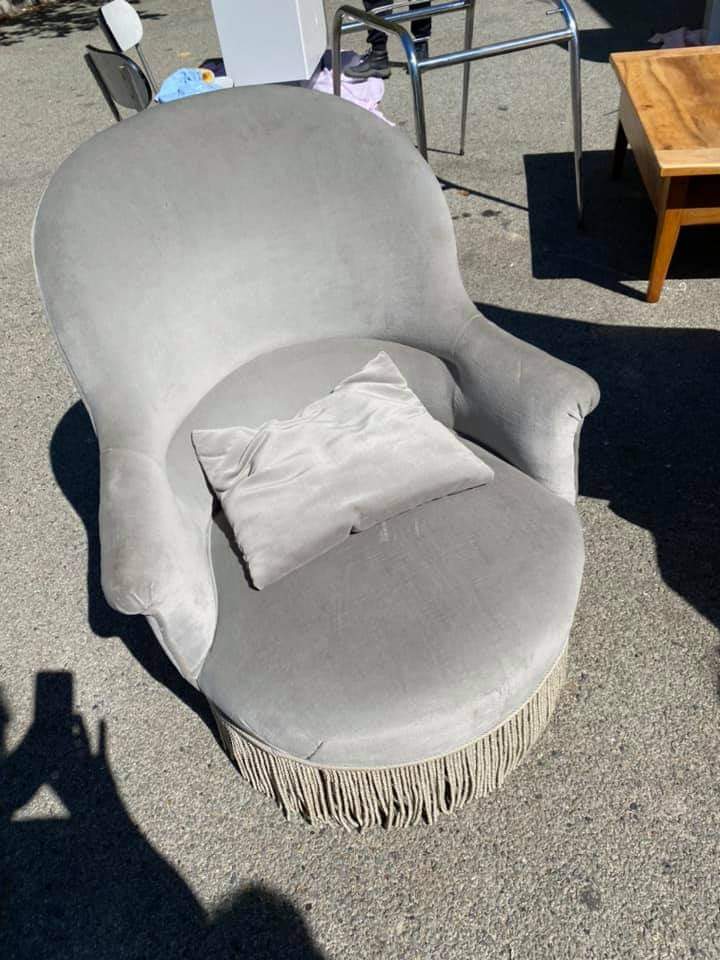 Collecte fauteuil gris